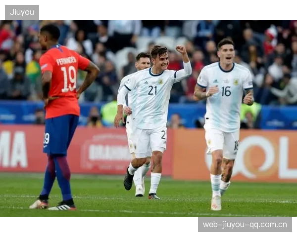 阿根廷三连胜，迪巴拉世界波惊艳：足球激情再燃